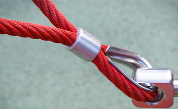 Выбор машины для прессования гнезд для тросов имеет решающее значение